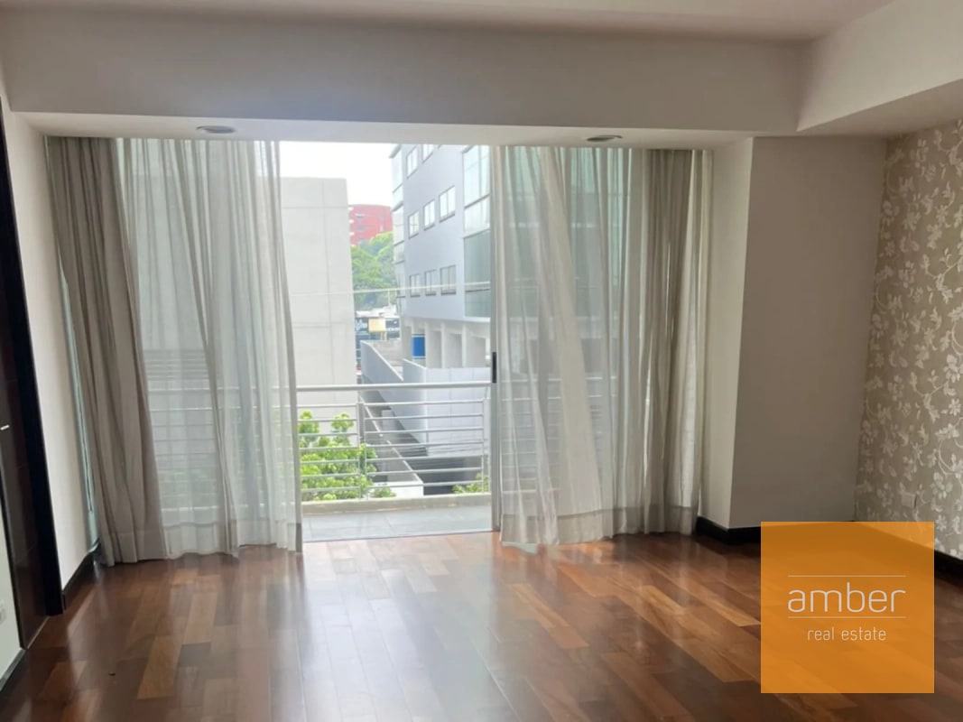 Apartamento en Edificio 19 Diez, zona 10 - 3