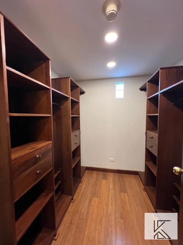 Apartamento Boutique en prestigioso edificio en zona 10 - 2
