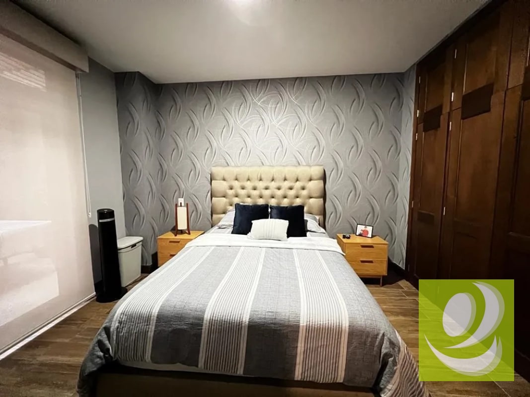 Vendo Apartamento en primer Nivel en zona 10 - 4