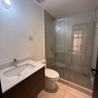 Vendo apartamento 2 habitaciones | 81 mts2 | 2 parqueos | IQ10, zona 10 — Apartamento en Venta en IQ10, Zona 10, Guatemala, Ciudad — miniatura 8 de 13