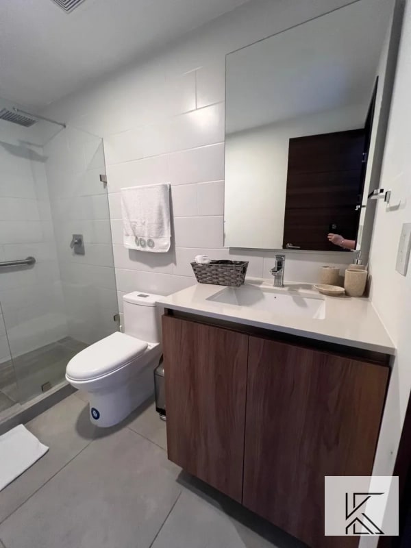 Apartamento en renta en Zona 13 Edificio Elemento - 6