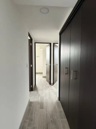 Apartamento para estrenar en Z 5 . Línea blanca completa y aires acondicionados — Apartamento en Alquiler en Zona 5, Guatemala, Ciudad — miniatura 6 de 11