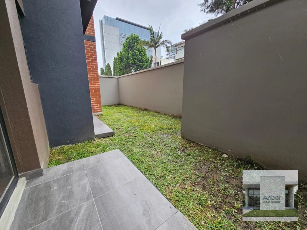 ALENA Venta Apartamento 3 Dormitorios, con Jardín en VH2 Zona 15 - 12