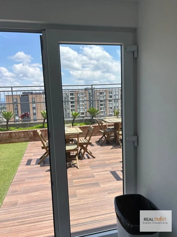 Apartamento en renta San Mateo zona 7 - 14
