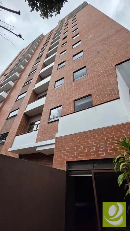 VENDO APARTAMENTO EN SALVATTORE ZONA 10 — Apartamento en Venta en Zona 10, Guatemala, Ciudad — foto 13 de 13