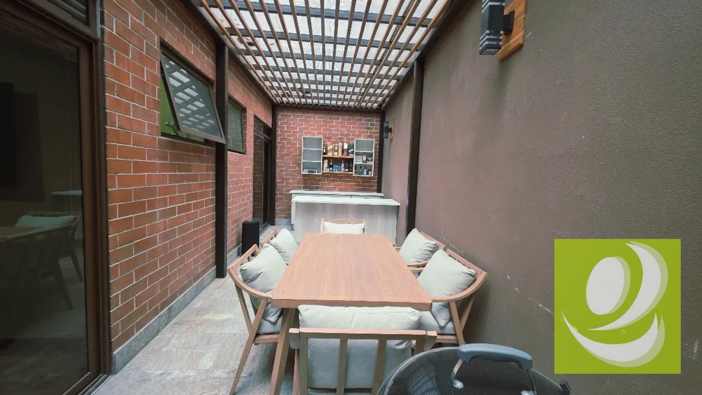 VENDO APARTAMENTO EN SALVATTORE ZONA 10 - 10