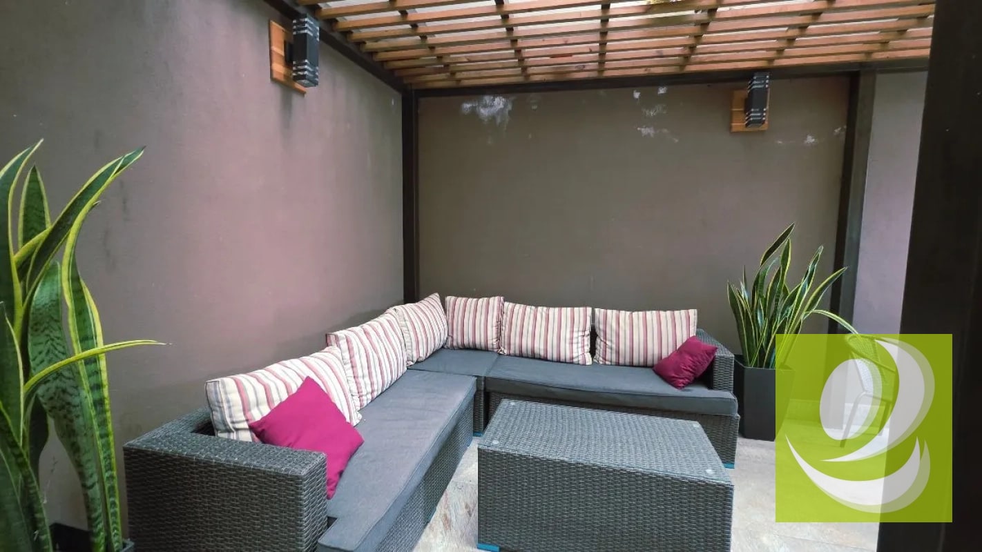 VENDO APARTAMENTO EN SALVATTORE ZONA 10 - 12