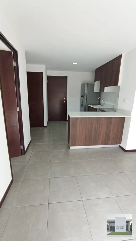 CASA TRES, Apartamento en Venta de Un Dormitorio en Zona 3 - 8