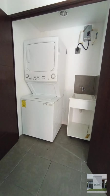 CASA TRES, Apartamento en Venta de Un Dormitorio en Zona 3 - 6