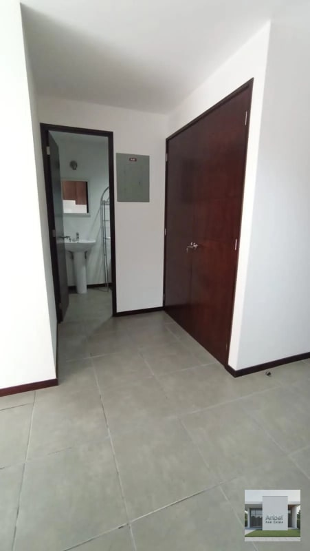 CASA TRES, Apartamento en Venta de Un Dormitorio en Zona 3 - 3