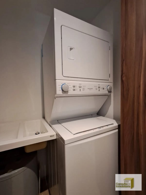 Zona 10/ Edificio Viana / Con financiamiento - 6