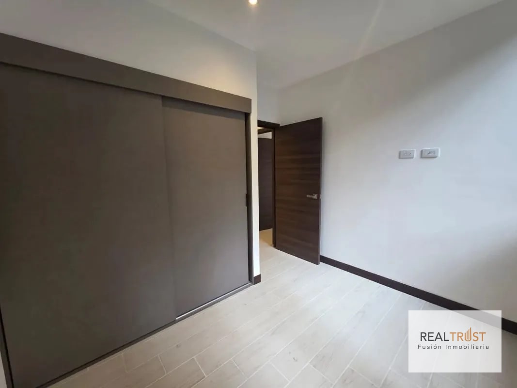 Apartamento en venta Spazio Zona 15 Nivel bajo - 5