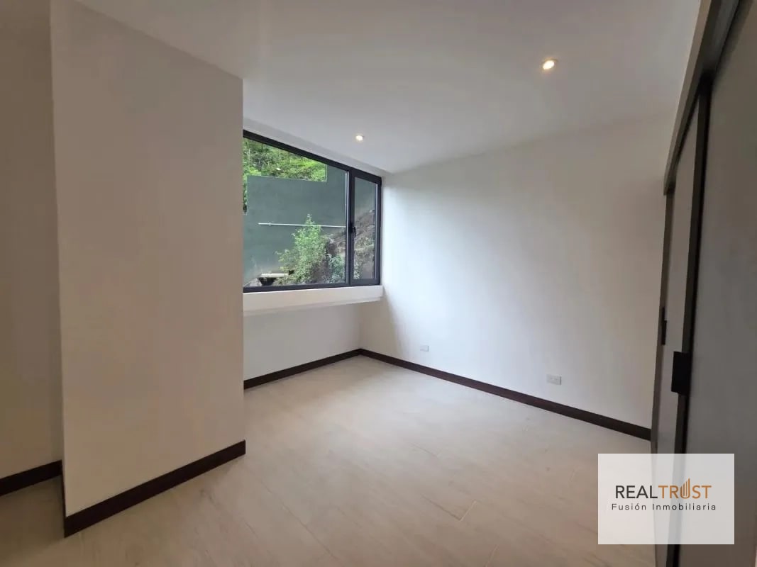 Apartamento en venta Spazio Zona 15 Nivel bajo - 3