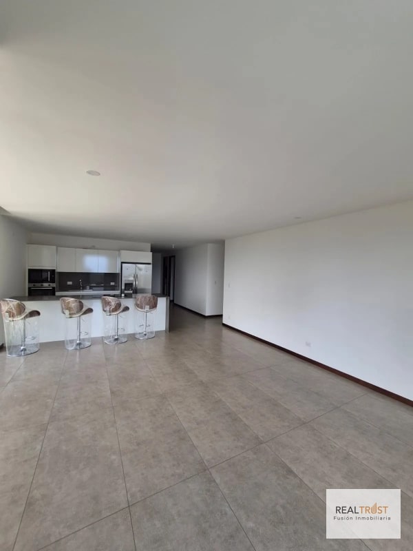 EN RENTA PRECIOSO APARTAMENTO CON TERRAZA, SAN LÁZARO ZONA 15 - 9
