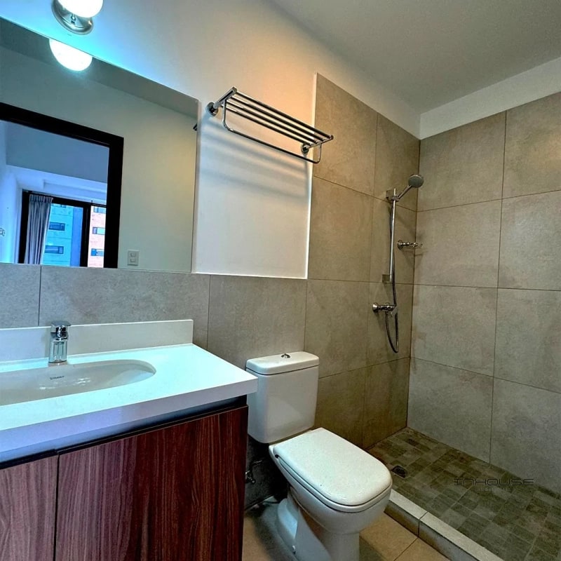 APARTAMENTO EN VENTA EN ZONA 14 EN NIVEL ALTO - 2