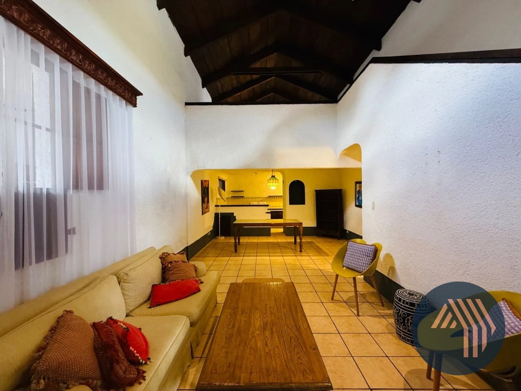 ALQUILER DE LINDA SUITE - PENSATIVO DE GRAVILEAS, ANTIGUA - 1