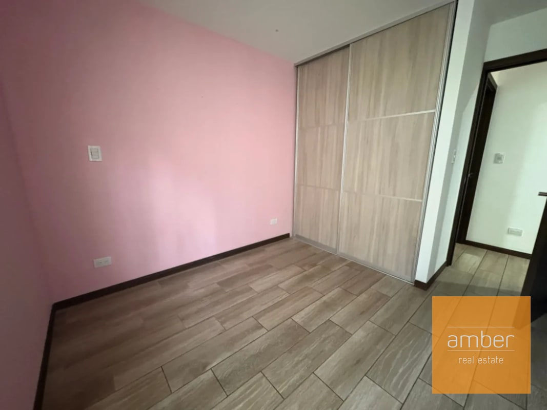 Apartamento con jardín en San Isidro 2021, zona 16 - 7
