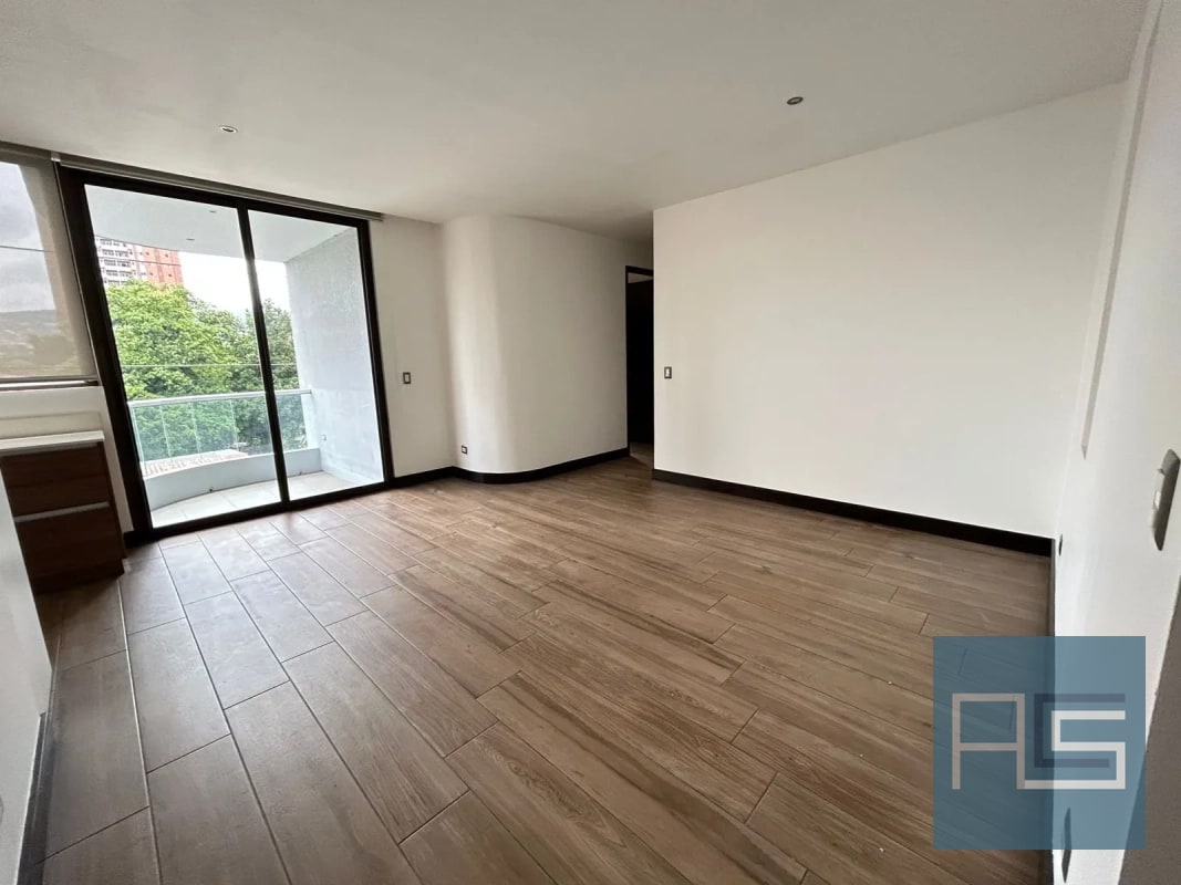 Apartamento en Venta, zona 10 cerca de Oakland Mall, La Estación, Diagonal 6 - 15