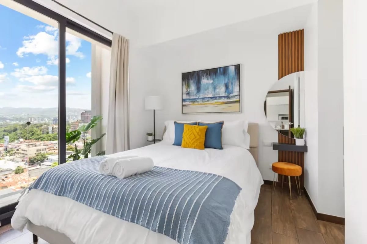 Apartamento en venta - PARA INVERSIONISTA - AMUEBLADO - Zona 10 — Apartamento en Venta en Brunelo, Zona 10, Guatemala, Ciudad — foto 7 de 17