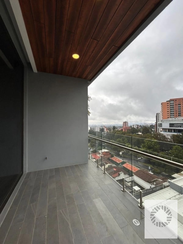 VENDO APARTAMENTO VHISTA ZONA 15 - 5