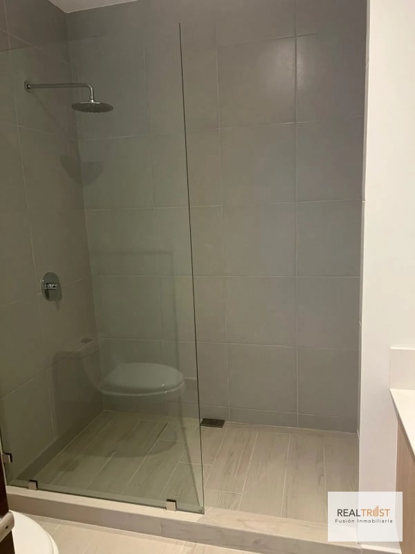Apartamento en renta Spazio zona 15 - 8