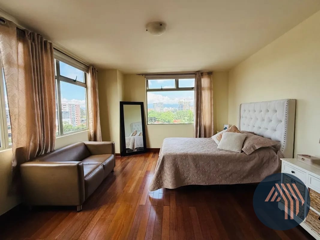 VENTA DE CÉNTRICO Y AMPLIO APARTAMENTO - BENEVENTO, ZONA 14 — Apartamento en Venta en Benevento, Zona 14, Guatemala, Ciudad — foto 4 de 17