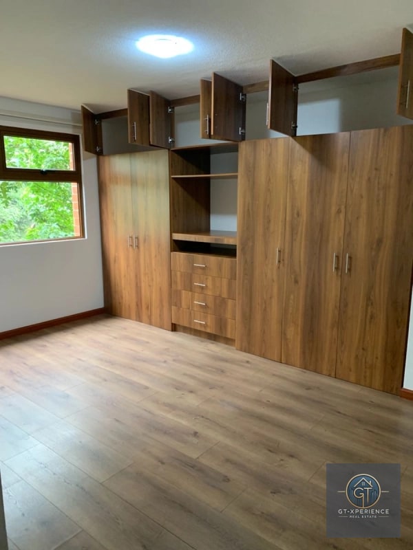 Lindo y amplio apartamento en La Montaña, zona 16 - 7