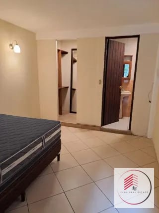 RENTA DE céntrico apartamento de una habitación en zona 10 a una cuadra de Oakland Mall diagonal 6 — Apartamento en Alquiler en Zona 10, Guatemala, Ciudad — miniatura 10 de 17