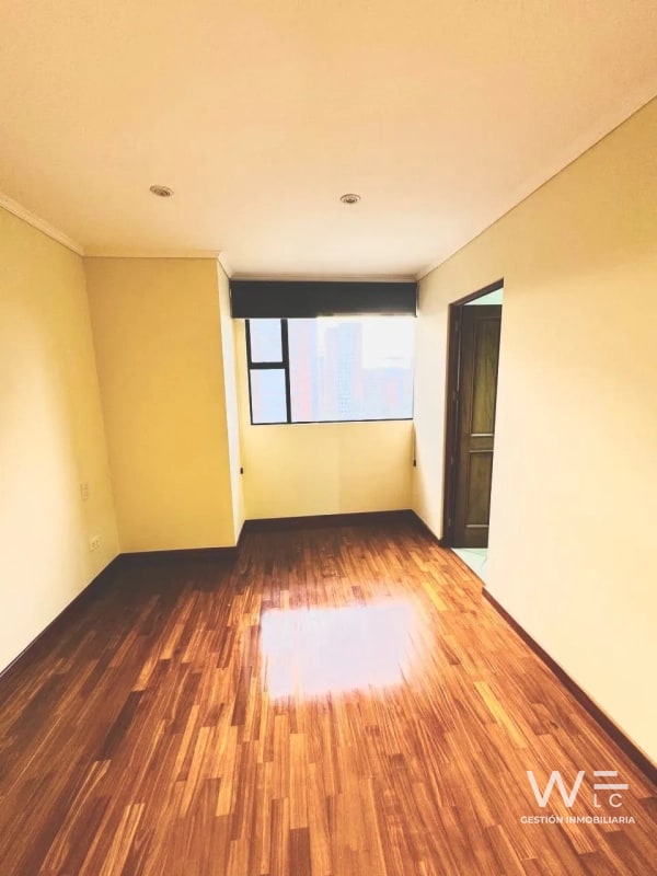 VENDO APARTAMENTO ZONA 10 - 9