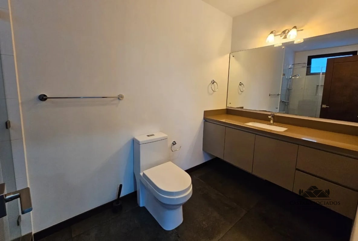 APARTAMENTO EN VENTA ZONA 14 - 7