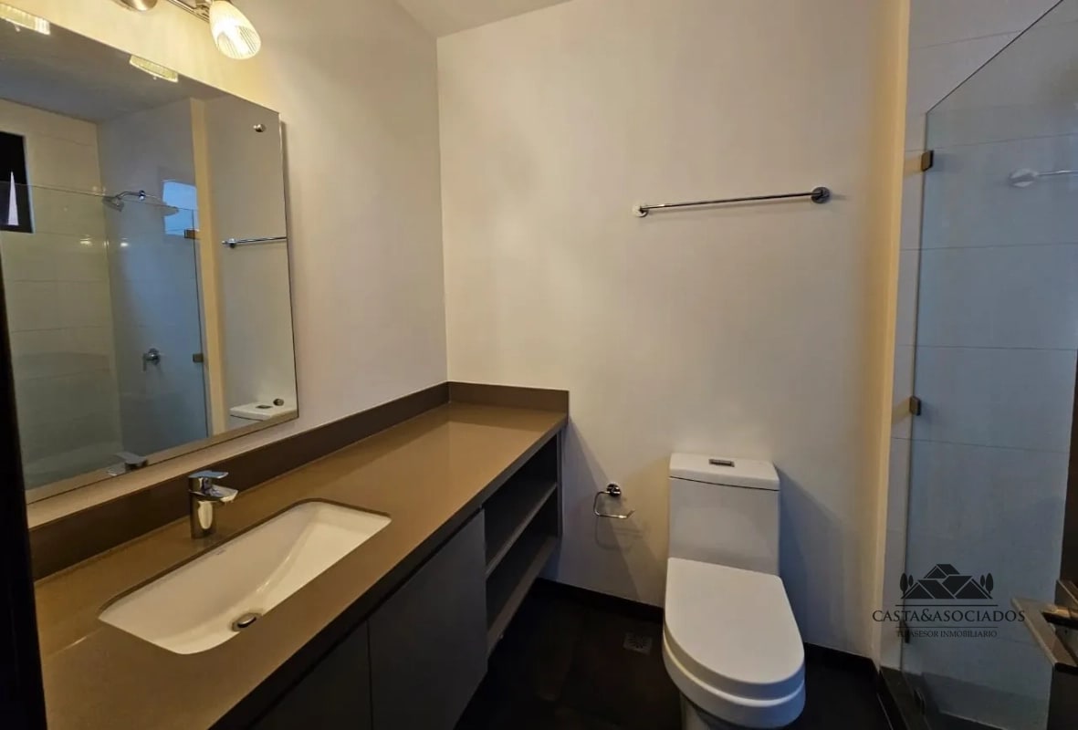 APARTAMENTO EN VENTA ZONA 14 - 10