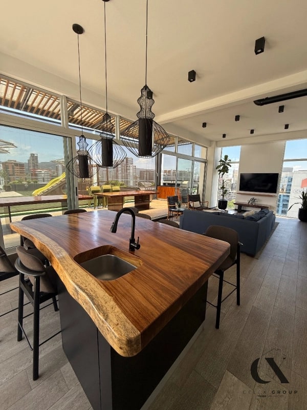 Apartamento tipo Estudio zona 13 - 15