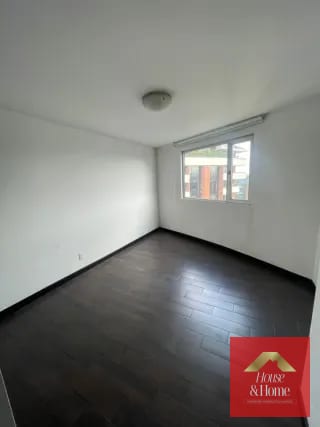 APARTAMENTO EN RENTA ZONA 14 (12 Calle) / 3 habitaciones — Apartamento en Alquiler en Attica II, Zona 14, Guatemala, Ciudad — miniatura 1 de 14
