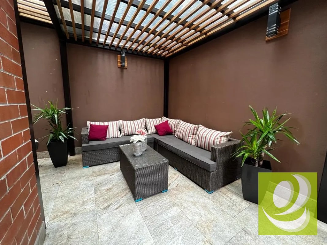 APARTAMENTO AMUEBLADO EN VENTA EN 1ER NIVEL ZONA 10 GT - 4