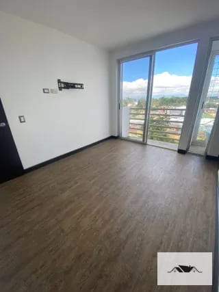 GANGA!!! APARTAMENTO EN VENTA: KM 14.5 calle paralela a Carretera a El Salvador, Edificio Destiny Sky Homes. — Apartamento en Venta en Destiny Sky Homes, Carretera a El Salvador, Guatemala, Ciudad — miniatura 1 de 11