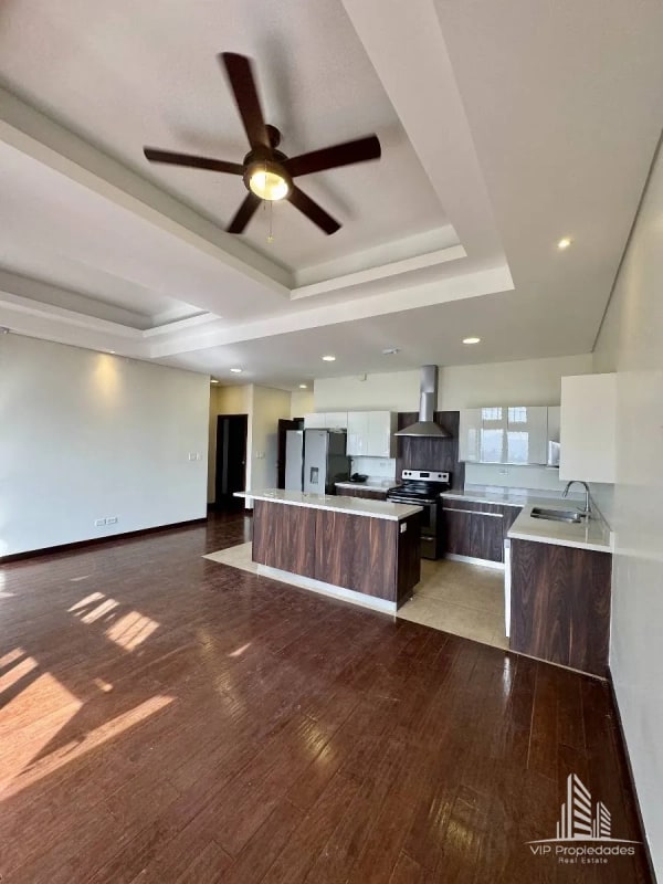 Apartamento en renta en Ramblas de Cayalá, Z. 16 - 6
