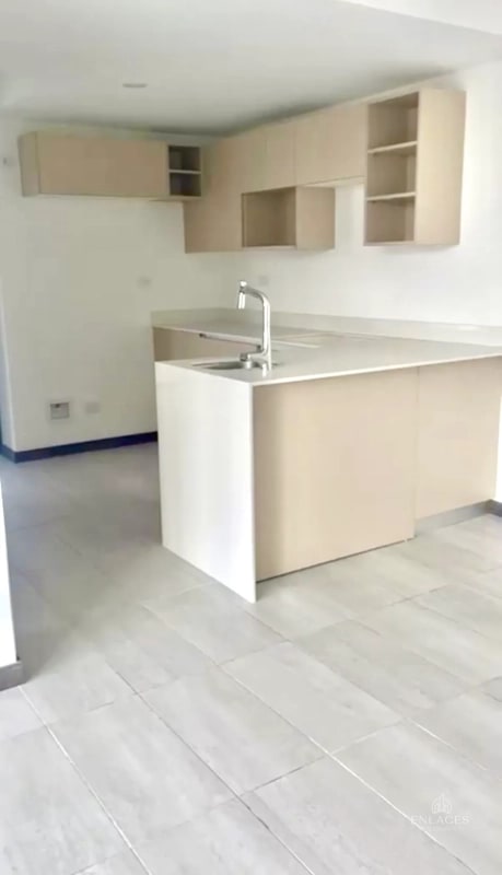 Zona 15, VH2 • Apartamento en renta • Edificio Morea - 1