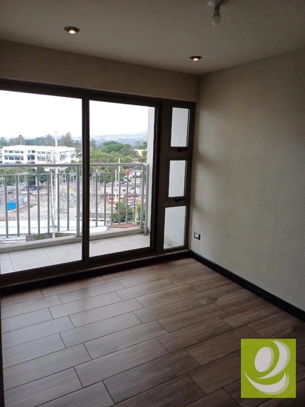 VENDO APARTAMENTO EN MARISCAL Y PERIFERICO ZONA 11 - 8
