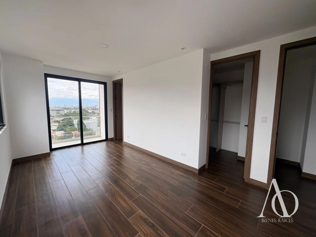 Apartamento en Alquiler / Venta Edificio Vila Quince, zona 15 VH2 N8 / EN DIRECTO 01 - 11