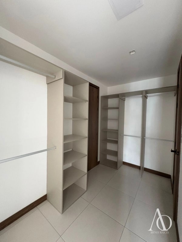 Apartamento en Alquiler / Venta Edificio Vila Quince, zona 15 VH2 N8 / EN DIRECTO 01 - 14