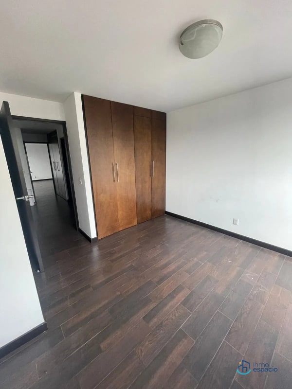 Apartamento en renta, Zona 14-Edificio Attica - 14