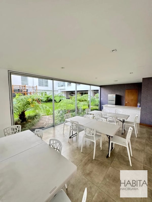 Apartamento en Venta en Condado 14, zona 14 - 8