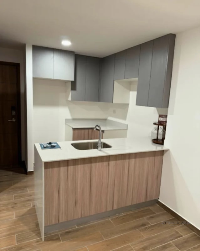 APARTAMENTO EN VENTA ZONA 14 -PARQUE 14- - 7