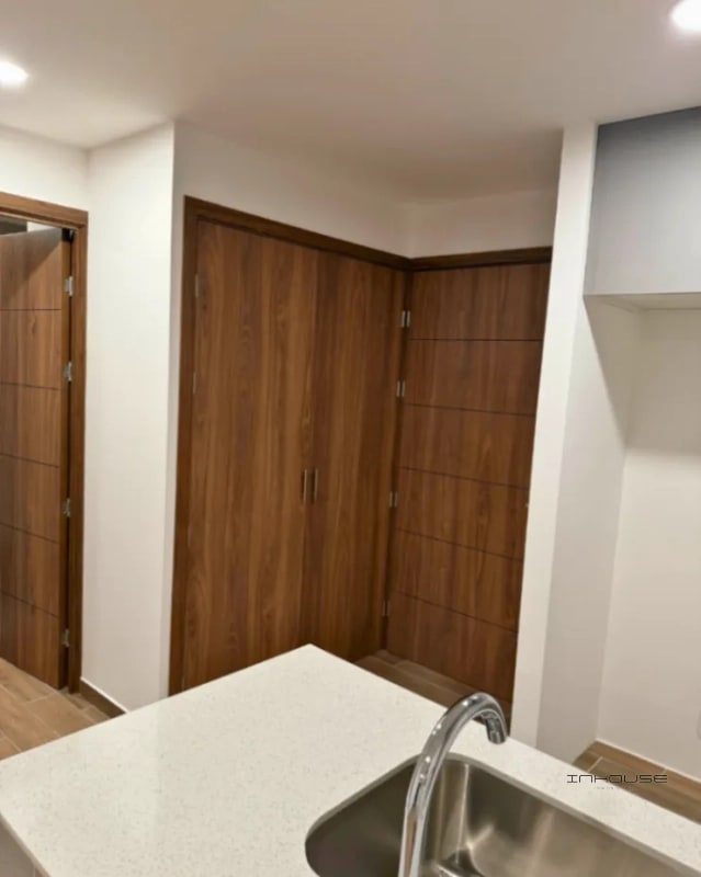APARTAMENTO EN VENTA ZONA 14 -PARQUE 14- - 5