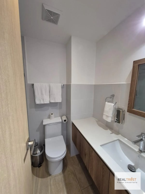 VENTA APARTAMENTO AMUEBLADO EDIFICIO MERAKI ZONA 10 - 3