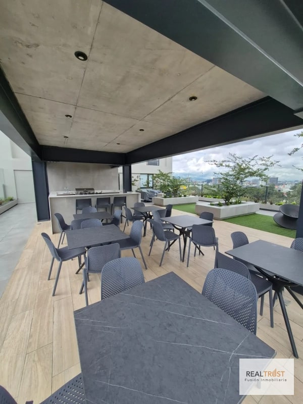 VENTA APARTAMENTO AMUEBLADO EDIFICIO MERAKI ZONA 10 - 15