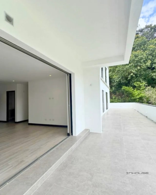 APARTAMENTO EN RENTA ZONA 13 IRIDIA CON AMPLIA TERRAZA - 12