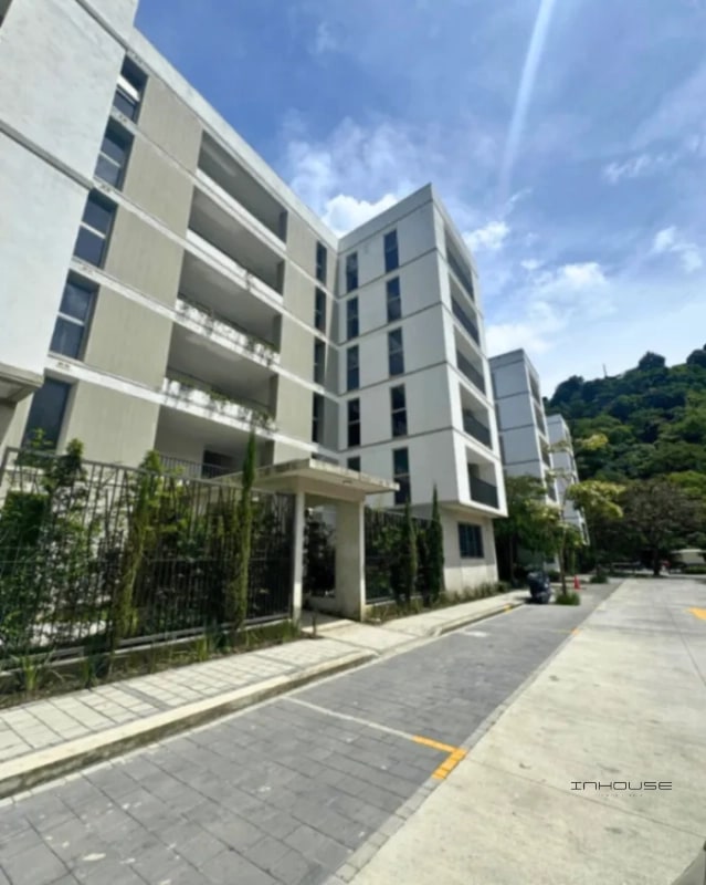 APARTAMENTO EN RENTA ZONA 13 IRIDIA CON TERRAZA - 14
