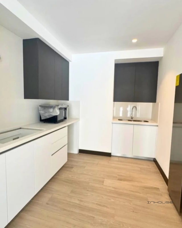 APARTAMENTO EN RENTA ZONA 13 IRIDIA CON TERRAZA - 11