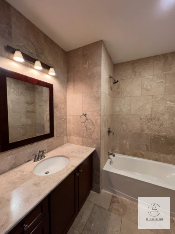 Lindo apartamento en venta en Torre Real - 5